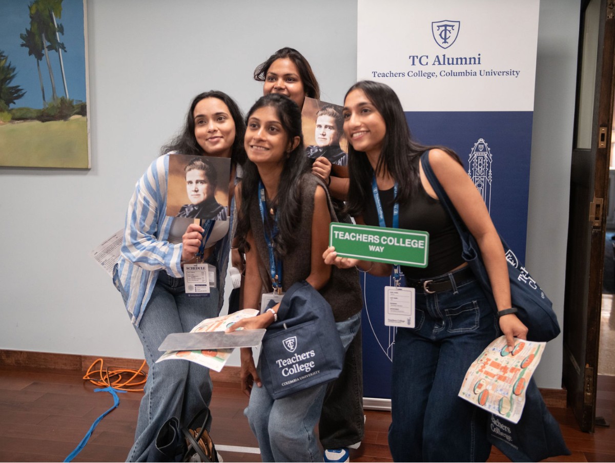 Students at NSO scavenger hunt.